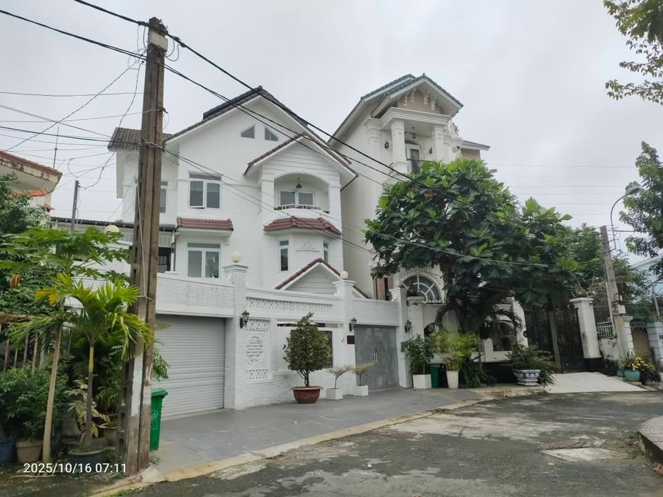 Đất nền KDC HIM LAM Thủ Đức 101m² giá 10.5 tỷ - Gần trung tâm tiện ích!