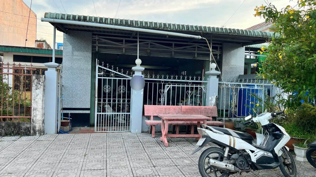 Nhà riêng đường Mạc Thiên Tích, huyện Kiên Lương 193m² giá 2.5 tỷ - Kinh doanh thuận lợi!