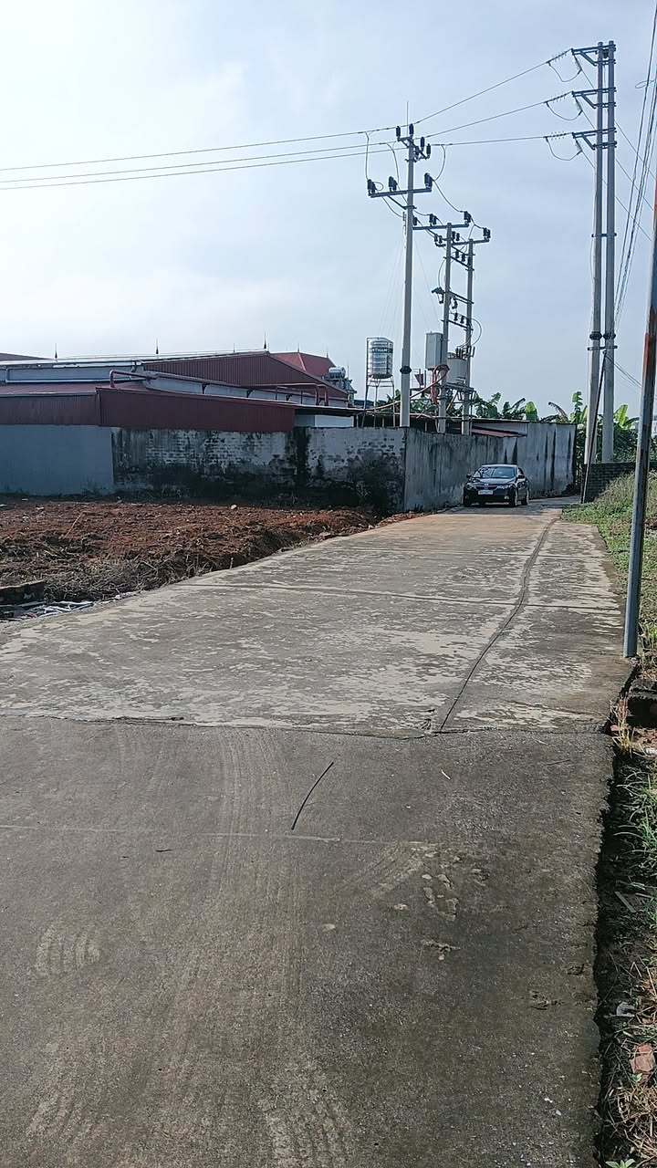 Đất nền Lan Mẫu Lục Nam 107m² giá thỏa thuận - Đường lớn, tiện ích đầy đủ!