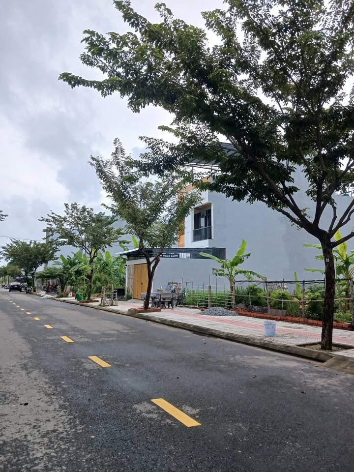 Đất nền KĐT Ven Sông Hòa Quý 100m² giá 5 tỷ - Cơ hội đầu tư tuyệt vời!