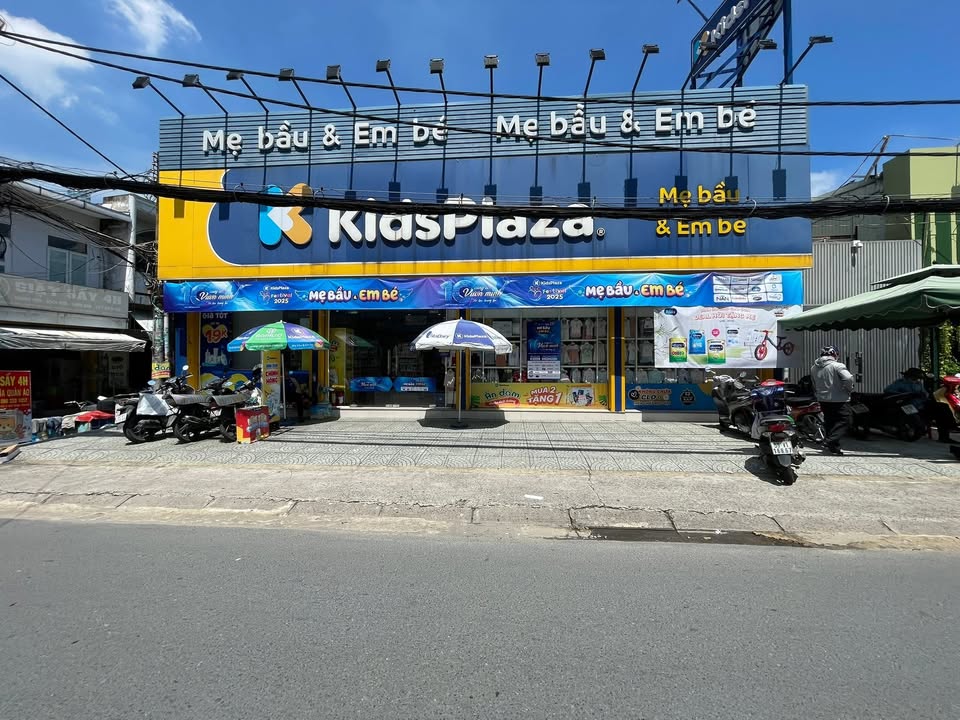 Cho thuê mặt tiền FrontHouse Tân Phú 10.5x20m - Kinh doanh tự do ngay hẻm Thoại Ngọc Hầu!