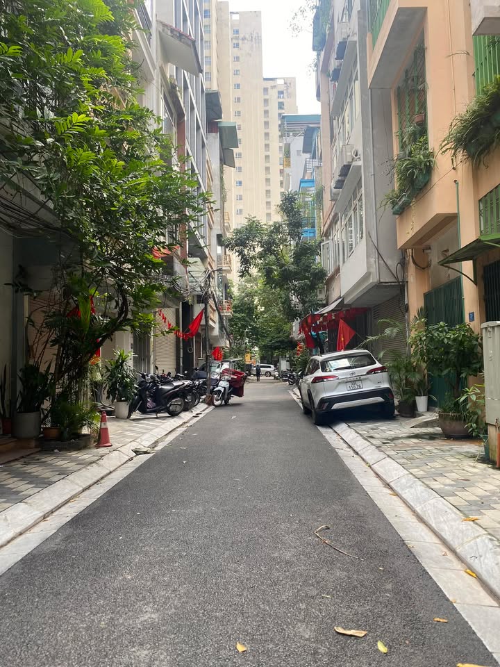 FrontHouse Hoàng Quốc Việt 56m² giá 14 tỷ - Kinh doanh sinh lời cao!