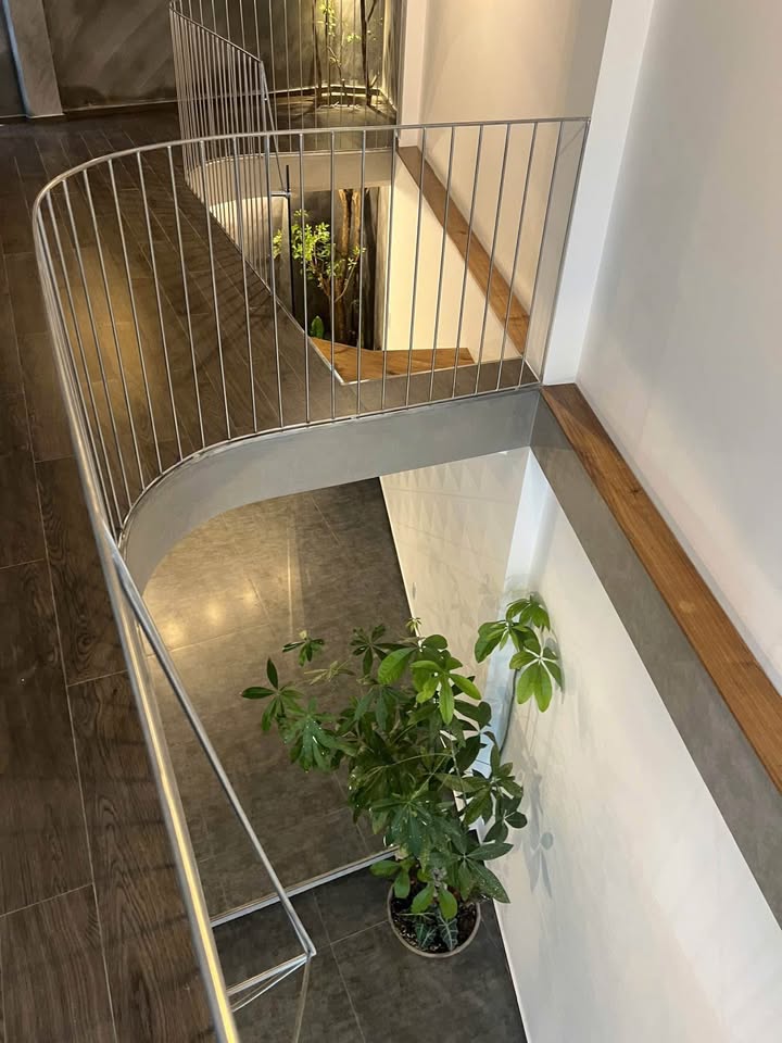 Nhà 2 tầng Trường An 120m² giá 2.5 tỷ - Thiết kế hiện đại, vị trí đắc địa!