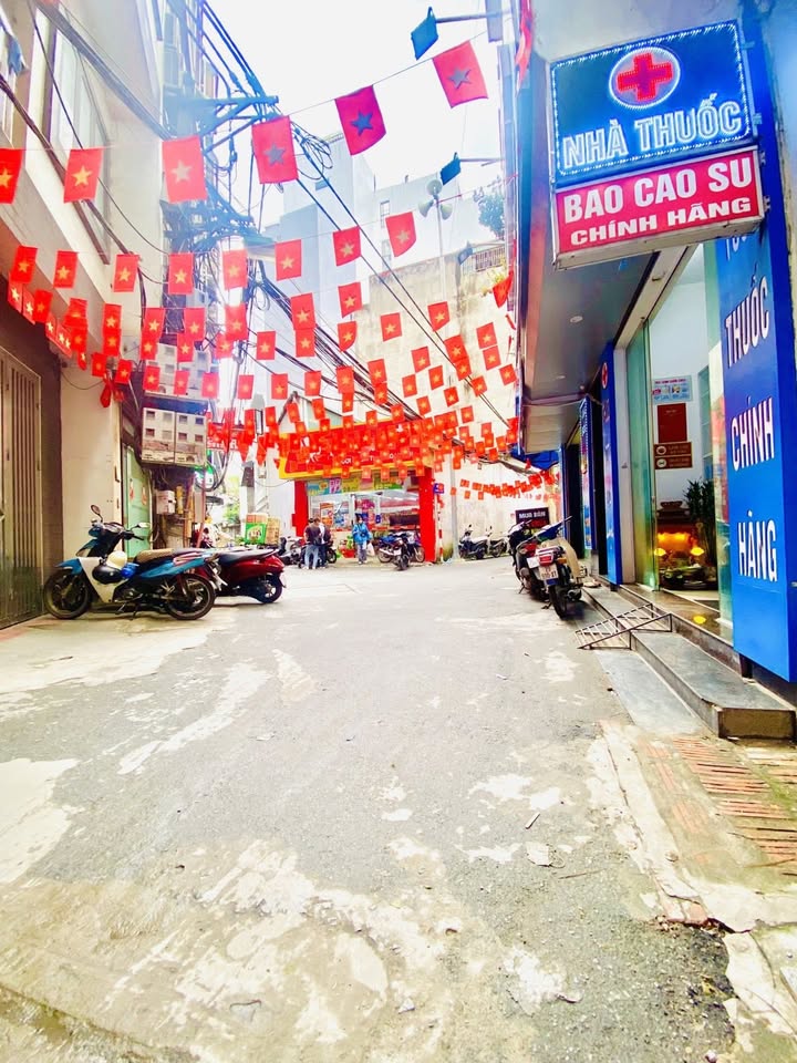 Nhà riêng 3 tầng tại Mỹ Đình, Nam Từ Liêm 40m² giá 1.3 tỷ - Đầu tư sinh lời hấp dẫn!