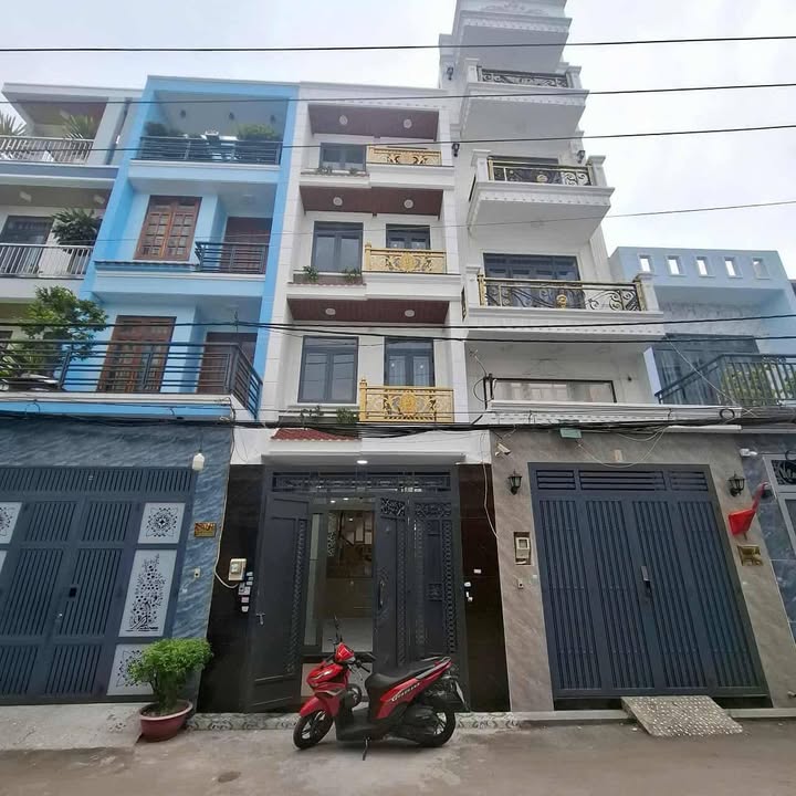 Nhà 5 tầng hẻm ô tô Bình Trị Đông 50m² giá chỉ 7xx triệu - Sẵn sàng vào ở!