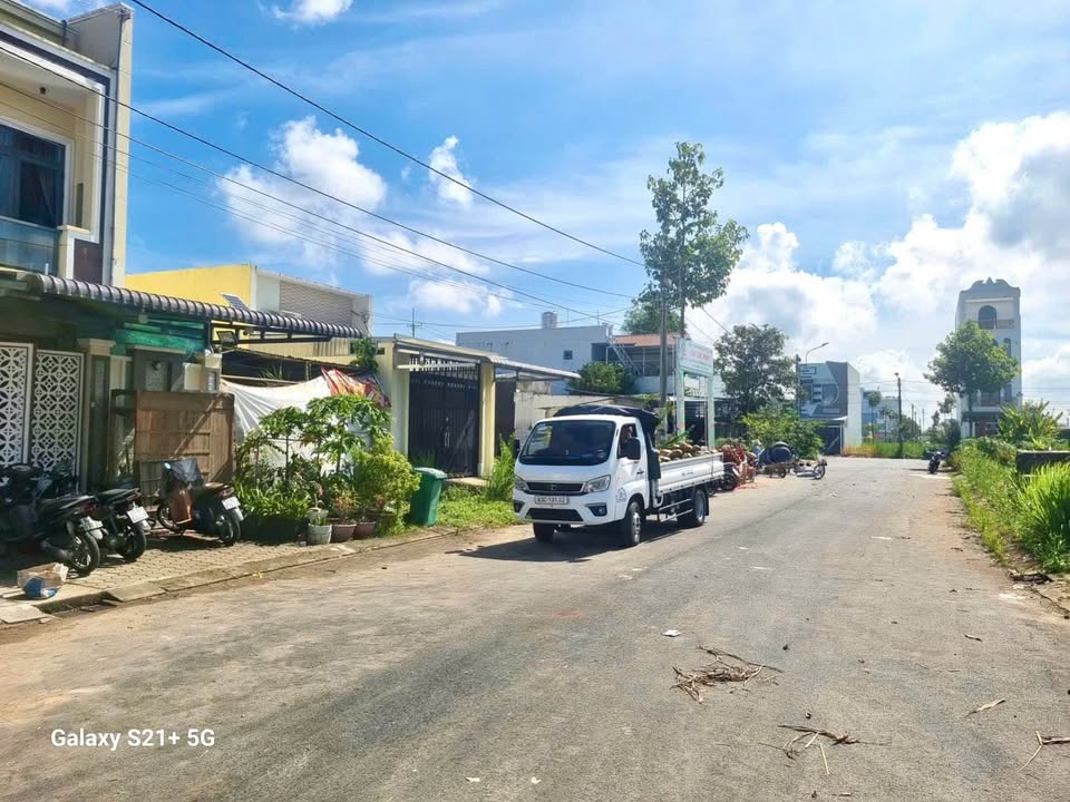 Đất nền Khu Đô Thị Sao Mai Nhựt Hồng, Cà Mau 100m² chỉ 1.05 tỷ - Sổ hồng chính chủ!