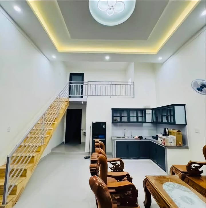Nhà cho thuê Hẻm Mai Hắc Đế, Buôn Ma Thuột 100m² giá 6 triệu - Full nội thất, sẵn sàng ở ngay!