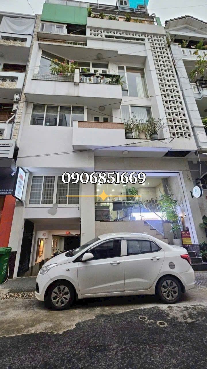 FrontHouse mặt tiền Phú Nhuận 128m² giá 46 tỷ - Cơ hội đầu tư tuyệt vời!