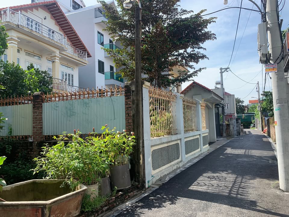 Đất nền 30m² tại Bắc Hồng, Đông Anh giá chỉ 2.1 tỷ - Sổ đỏ chính chủ!