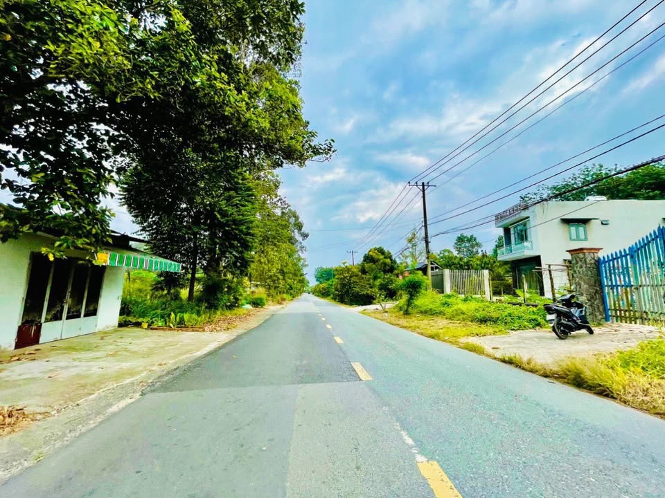 Lô đất mặt tiền đường Nguyễn Thị Rành, Củ Chi 4300m² - Giá chỉ 9.298 tỷ - Phù hợp làm kho, xưởng