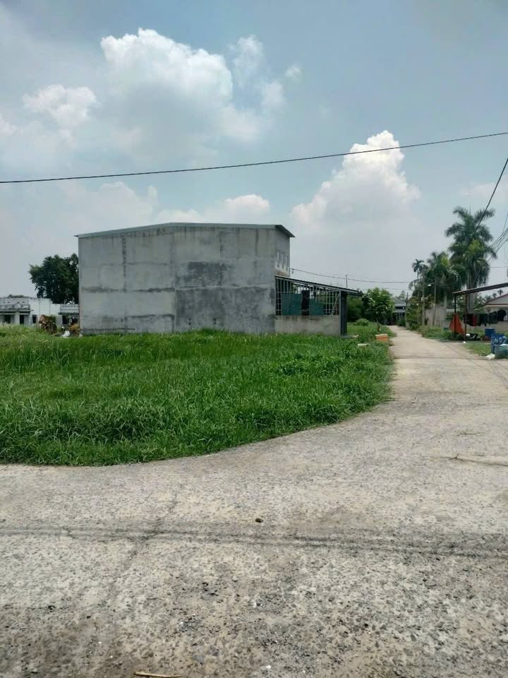 Lô đất góc 2 mặt tiền đường 155, xã Bình Mỹ, 138m² - Giá chỉ 2.15 tỷ VND!