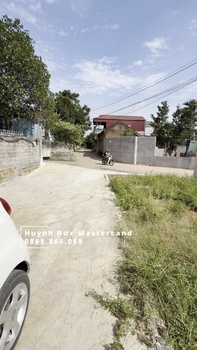 Đất nền Sơn Đông, Sơn Tây 210.5m² giá 2 tỷ - Vị trí thuận lợi, cơ hội đầu tư sinh lời!