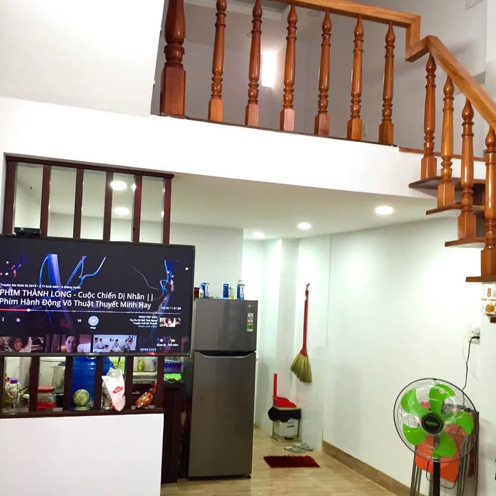 Nhà 2,5 tầng hẻm xe máy đường Kiến Thiết, Nha Trang 25m² giá 1.9 tỷ - Sổ hồng chính chủ!