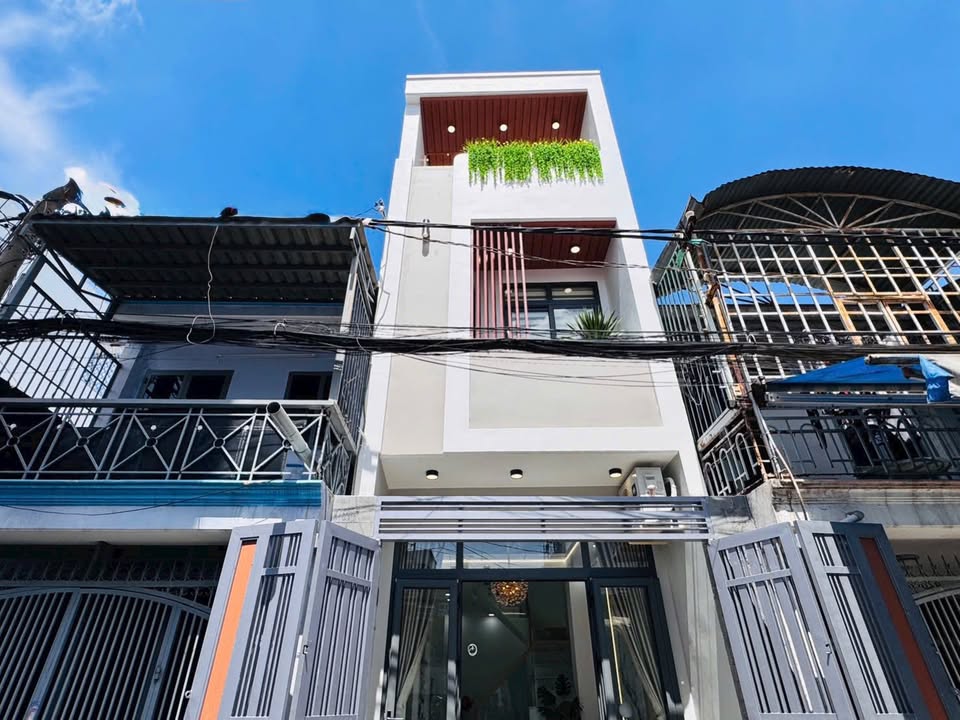 Nhà đẹp 3 tầng đường Huỳnh Văn Nghệ, Tân Bình 38m² giá 5.8 tỷ - Kinh doanh thuận lợi!