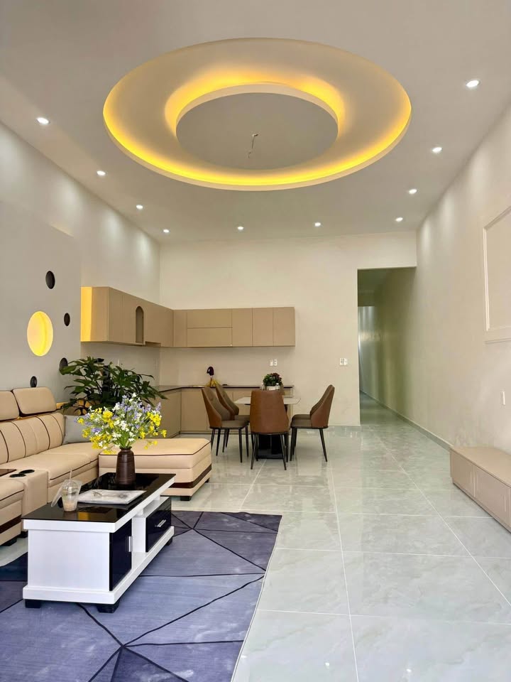 Nhà bán đường Bạch Đằng P7 Đà Lạt 130m² giá 3.08 tỷ - Gần trung tâm, tiện ích đầy đủ!