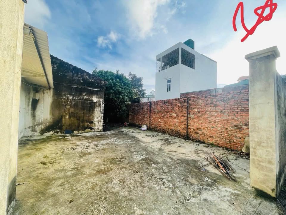 Đất nền mặt đường Lê Thần Tông, P. Đông Vệ 71.2m² - Cạnh công viên, giá chỉ 2 tỷ!