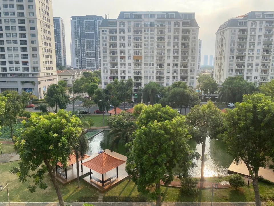Căn hộ Cảnh Viên 1 - Phú Mỹ Hưng 122m² giá 11 tỷ - View công viên mát mẻ!