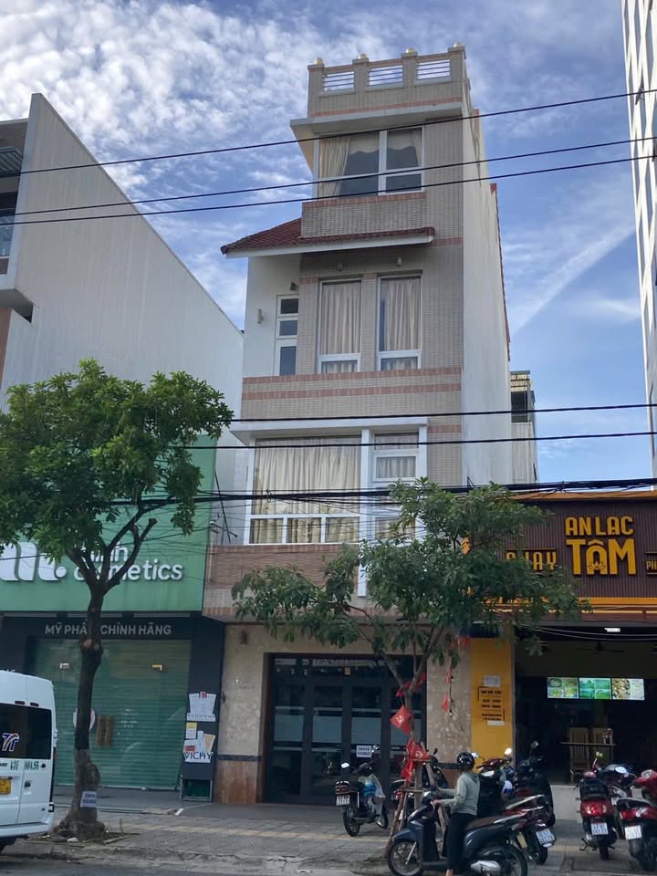 Nhà nguyên căn cho thuê tại Đà Nẵng - 100m² giá 30 triệu, phù hợp kinh doanh!