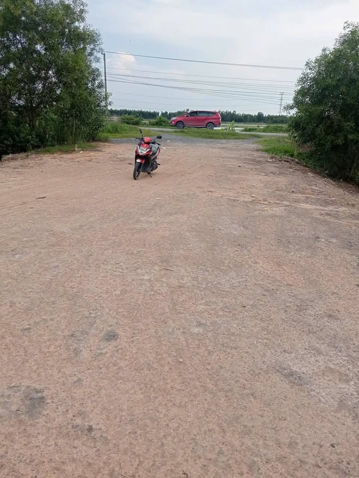 Đất thổ cư 100m² xã Tân Long - Giá chỉ 800 triệu - Cơ hội đầu tư tuyệt vời!