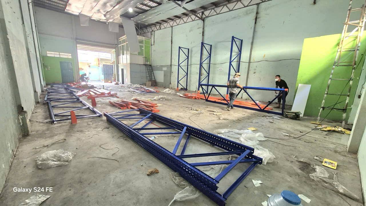 Kho xưởng cho thuê tại Bình Tân 240m² giá 25 triệu - Phù hợp cho sản xuất