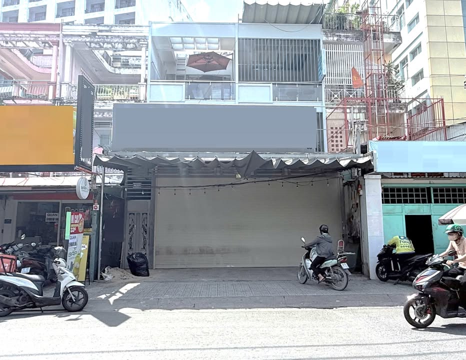 Cho thuê mặt bằng kinh doanh tại Gò Vấp 208m² - Vị trí đắc địa ngay cổng trường ĐHCN 4!
