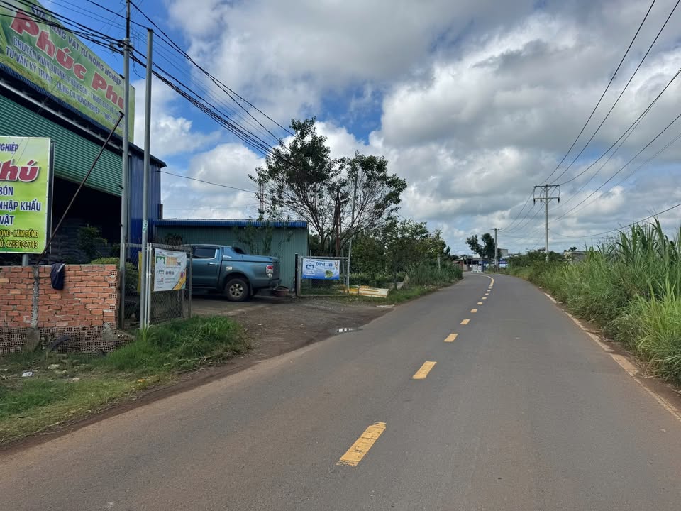 Đất mặt tiền đường DH1, xã N'Thol Hạ, 468m² giá 2.5 tỷ - Sổ đỏ chính chủ, xây nhà ngay!