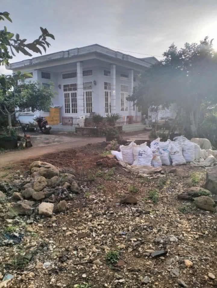 Nhà mặt tiền Nguyễn Chí Thanh, Đạt Hiếu 544m² giá 4.8 tỷ - Cơ hội đầu tư tuyệt vời!