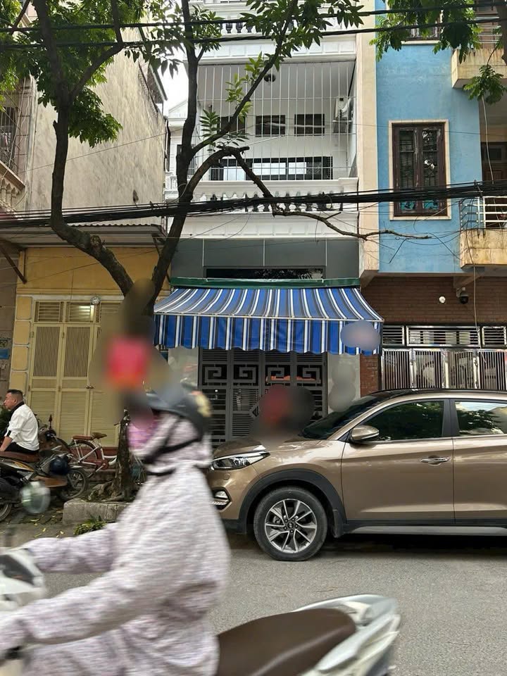 Cho thuê mặt bằng kinh doanh nhà nguyên căn Lê Lợi, Hà Đông 37m² - Kinh doanh đỉnh cao!