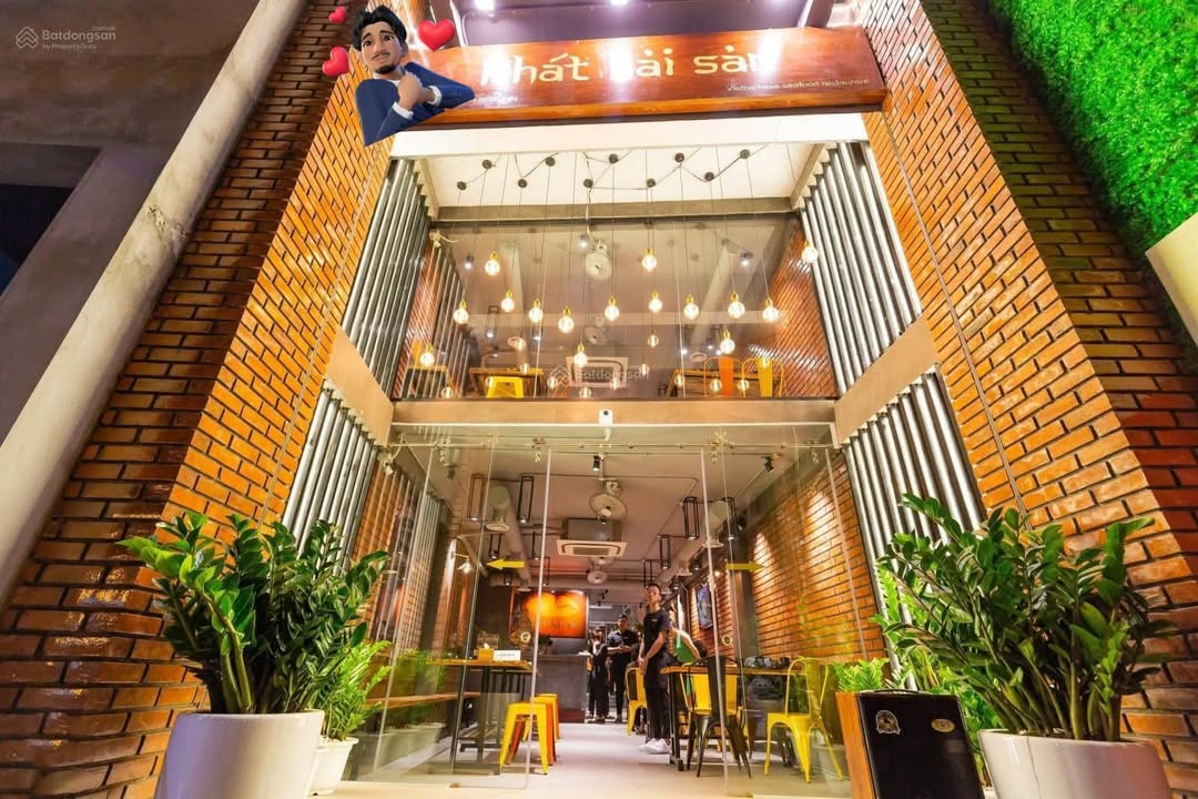 Nhà mặt tiền Nguyễn Khánh Toàn, Cầu Giấy, 90m² - Kinh doanh đa ngành nghề!