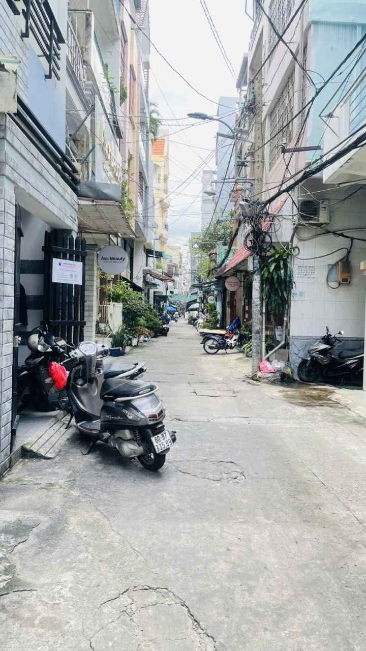 Nhà bán hẻm xe hơi 6m Nguyễn Tiểu La, Quận 10 - Giá 6.8 tỷ, thuận tiện cho ở và kinh doanh!