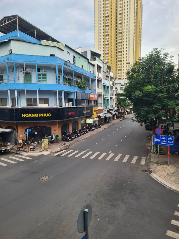 Mặt tiền Hồng Bàng Quận 5 44m² giá 4.4 tỷ - Kinh doanh sầm uất ngay trung tâm!