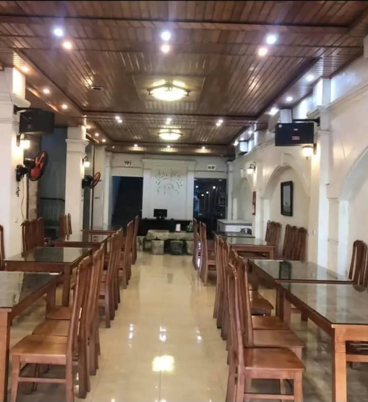 Nhà mặt đường Đặng Xuân Bảng, TP Nam Định 250m² giá 9.99 tỷ - Vị trí kinh doanh lý tưởng!