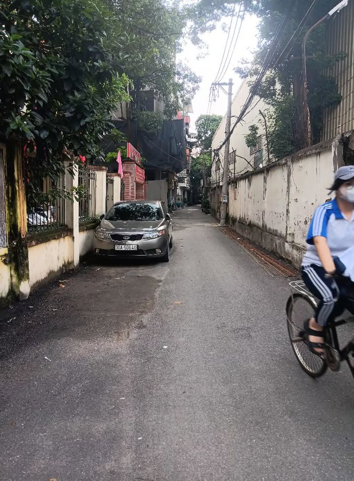 Đất tặng nhà C4 Vạn Phúc Hà Đông 40m² - Giá đầu tư hấp dẫn!