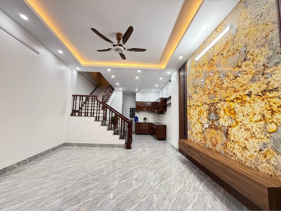 Nhà 3 tầng chính chủ Phường Đông Hương 54m² giá 2 tỷ - Đầu tư sinh lời!