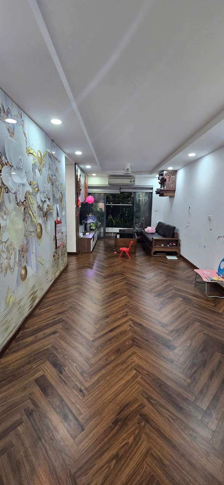 Căn hộ Smile Building Thanh Xuân 92m² giá 8 tỷ - Sổ hồng chính chủ, đầy đủ nội thất!