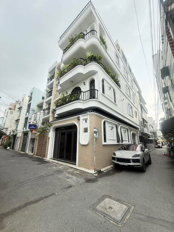 Nhà góc 2 mặt tiền Thích Quảng Đức, Phú Nhuận 56m² giá 9 tỷ - Thích hợp kinh doanh hoặc cho thuê!