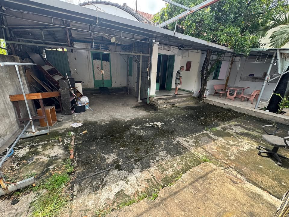 Nhà cho thuê tại Phú Lợi, Thủ Dầu Một 300m² giá 5 triệu - Sẵn sàng vào ở!