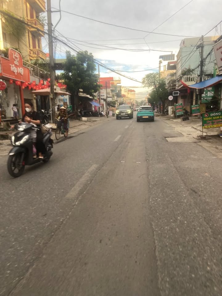 Đất Vạn Phúc 103m² giá 7 tỷ - Gần đường ô tô, tiện ích đầy đủ!