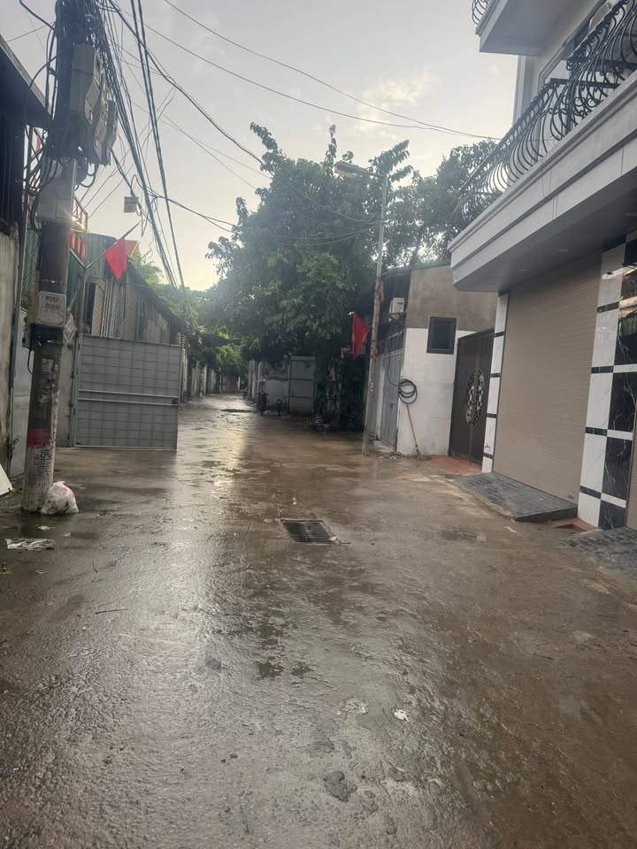 Nhà 6 tầng Thúy Lĩnh, Thanh Trì 30m² giá 4 tỷ - Sổ đỏ chính chủ, giao dịch ngay!