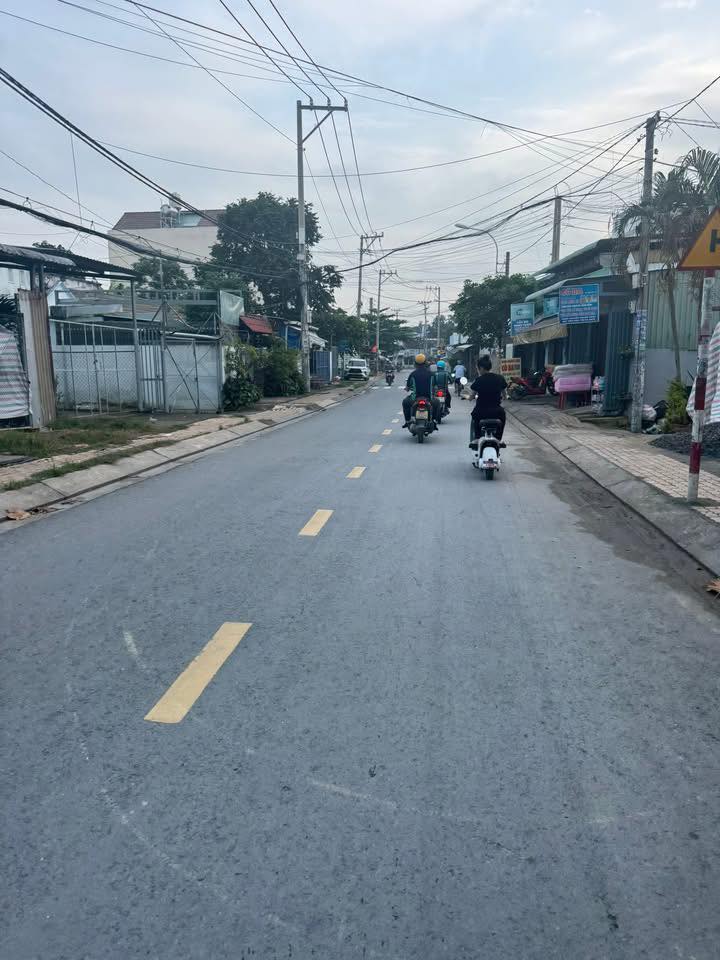 Đất thổ cư mặt tiền Tân Xuân 2, Hóc Môn 200m² giá 6.6 tỷ - Đầu tư sinh lời ngay!