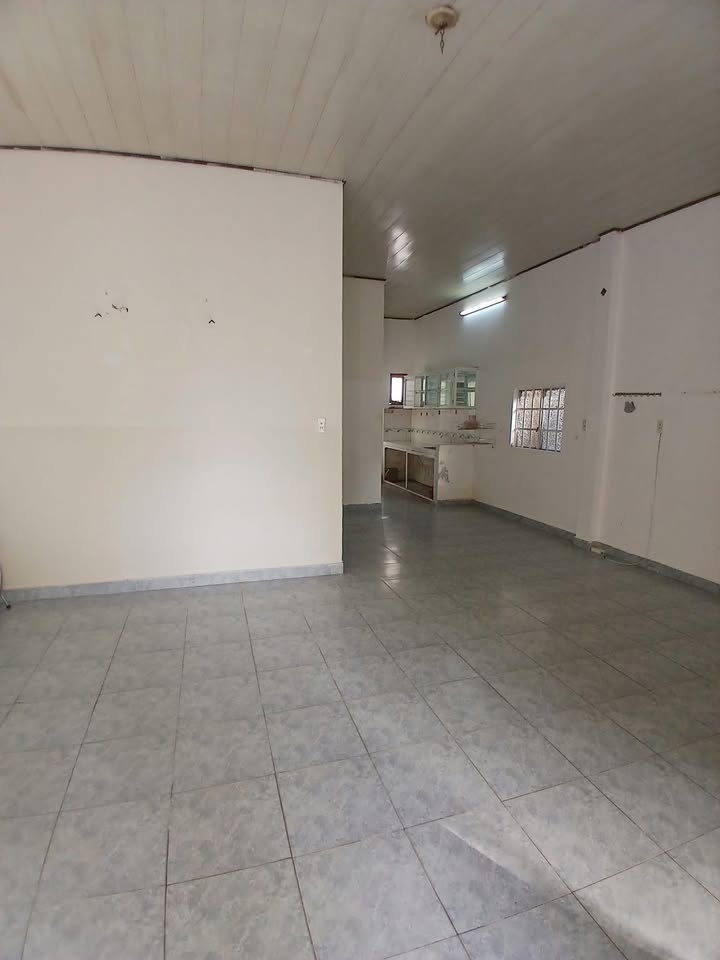 Nhà mặt tiền đường Nguyễn Trọng Nghĩa, Đà Nẵng 90m² giá 8 triệu - Thích hợp cho kinh doanh!