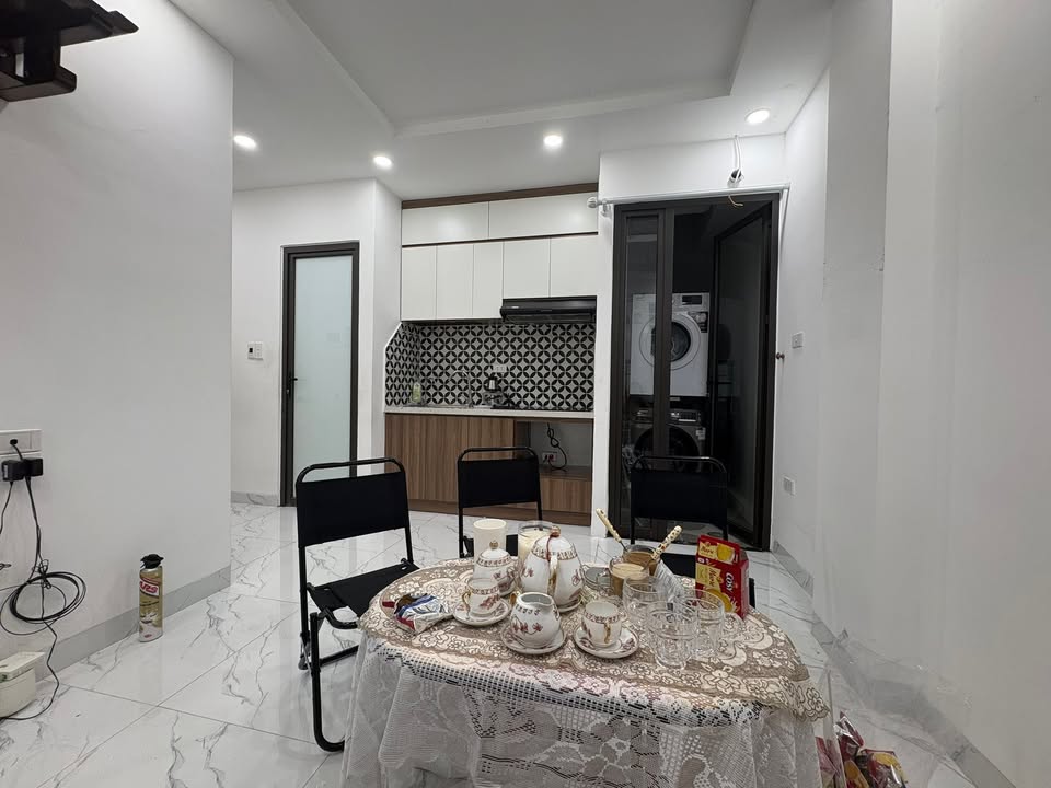 Căn hộ cho thuê tại phố Trần Quang Diệu, Đống Đa - Đầy đủ tiện nghi, phù hợp thuê lâu dài!