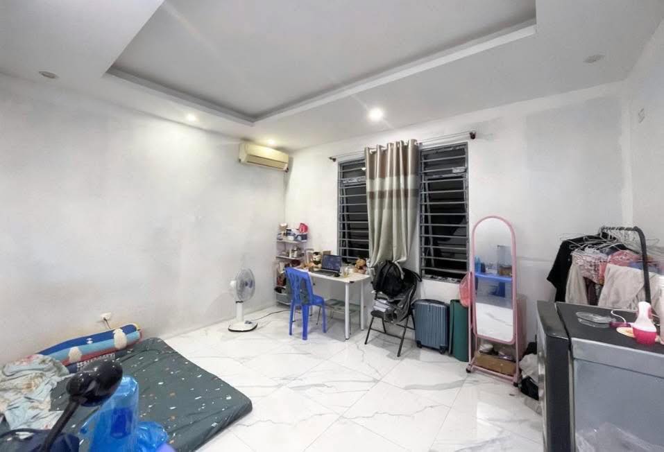 Phòng trọ cho thuê chính chủ tại Ngõ 52/11 Gia Quất - Giá 2.5 triệu/tháng