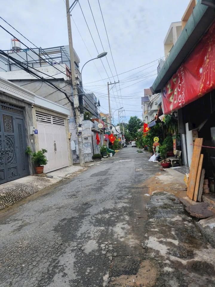 Nhà mặt tiền đường Hà Chương, phường Trung Mỹ Tây, 52m² giá 3.8 tỷ - Vị trí đắc địa!