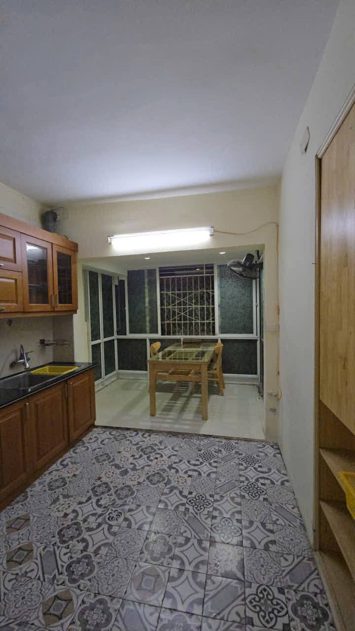 Căn hộ cho thuê Ngọc Khánh 60m² giá 9 triệu - Nhà thoáng mát, sẵn sàng vào ở!