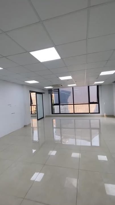 Cho thuê tòa nhà HITC ngõ Xuân Thủy, Cầu Giấy 145m² giá 140 triệu - Không gian linh hoạt, tiện nghi đầy đủ!