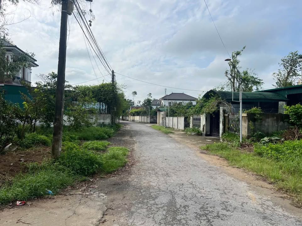 Đất nền Trần Phú, Cửa Lò 281m² giá tốt - Hướng Đông mát mẻ!