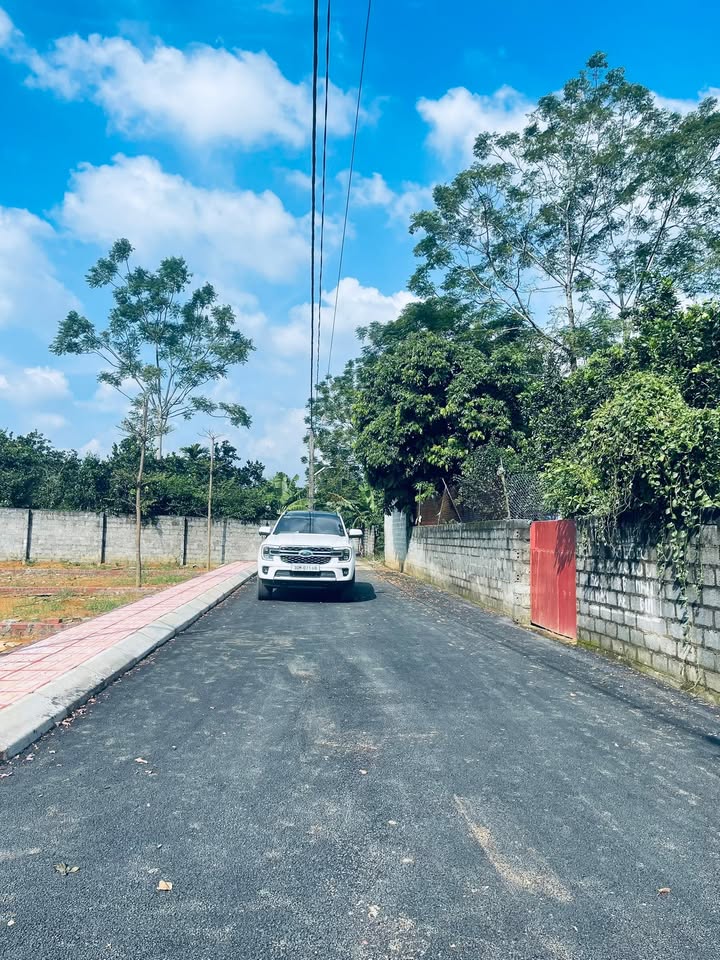 Đất nền xã Phú Cát - 120m² giá 2 tỷ - Sổ hồng chính chủ