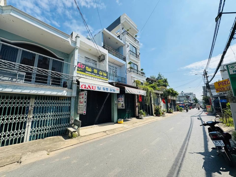 Nhà mặt tiền 118 Đường số 10, Bình Hưng Hòa 44m² giá 4.65 tỷ - Kinh doanh sầm uất!