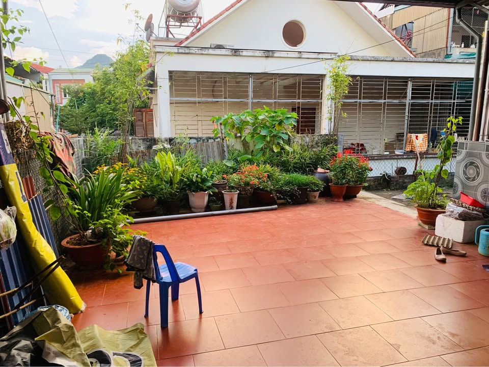 Nhà cấp 4 ngõ Trần Phú, phường Tân Phong, 122m² giá 750 triệu - Sẵn sàng vào ở ngay!